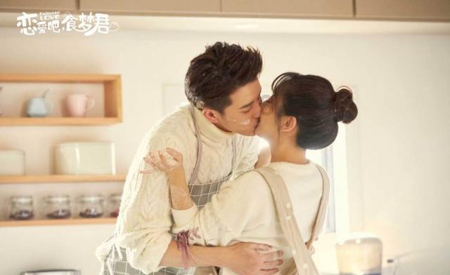 美邦服饰(002269.SZ)：总裁变更为周成建