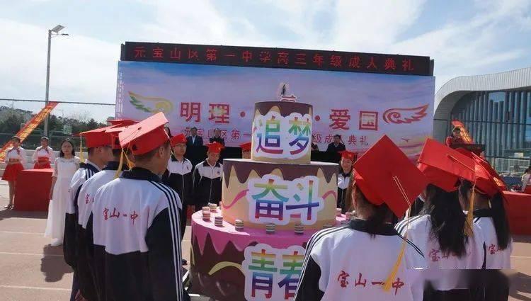 如何评价TFboys三个人的衣着时尚品味？